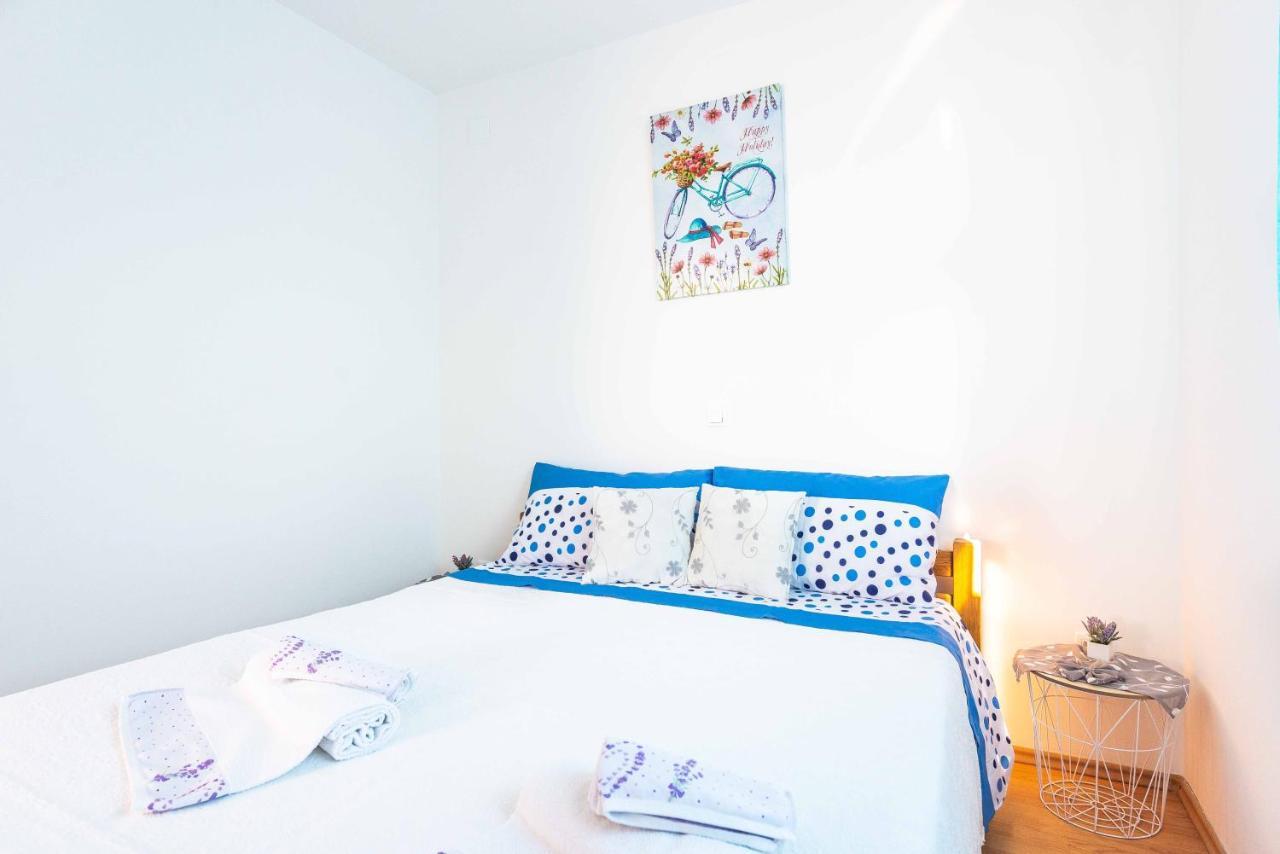 Apartment Hannah Novalja Bagian luar foto