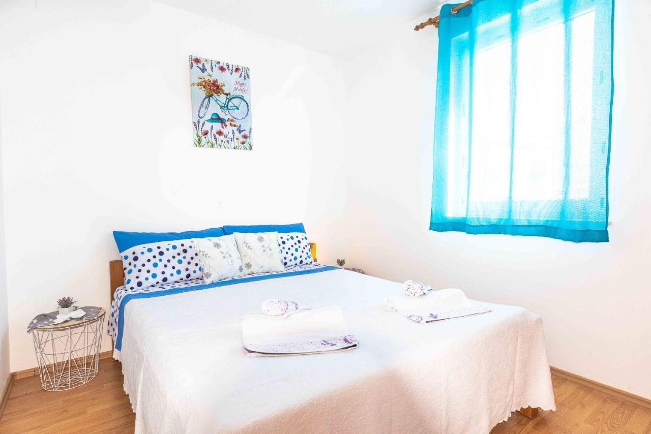 Apartment Hannah Novalja Bagian luar foto