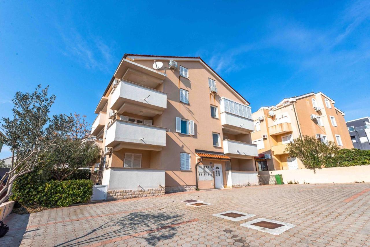 Apartment Hannah Novalja Bagian luar foto